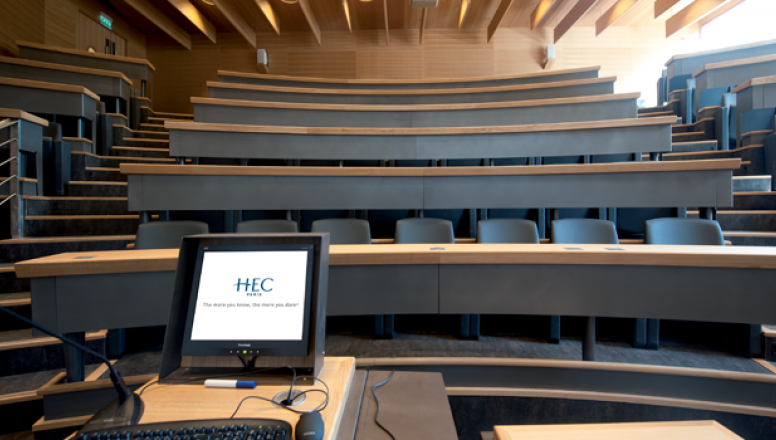 HEC Paris Campus Amphitheatre